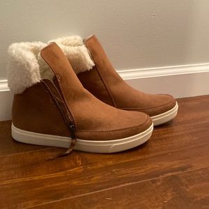 Side-zip Sherpa and faux suede booties
